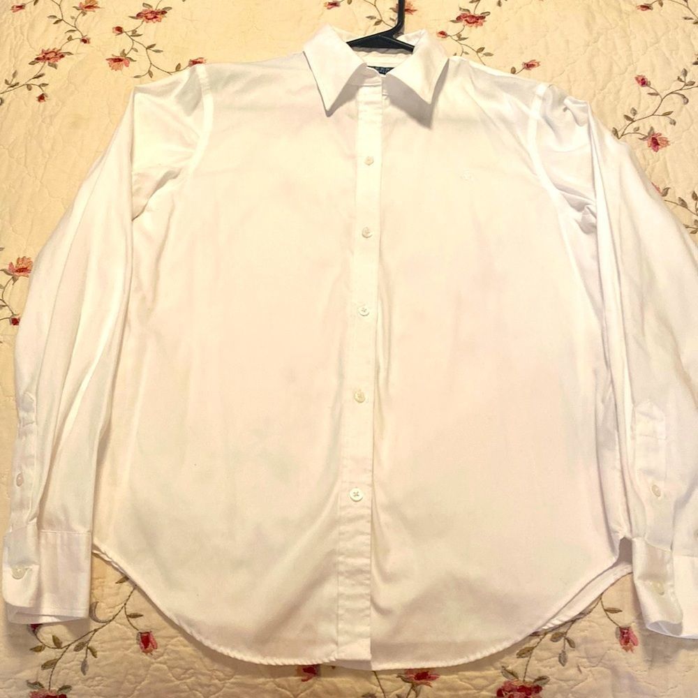 Ralph Lauren long sleeve light weight shirt very excellent condition.